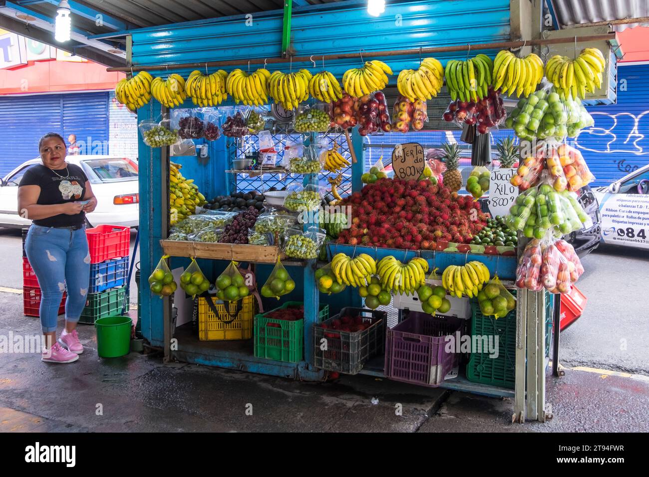 Kiosk mit Obst und Gemüse im städtischen Zentrum der Stadt San Jose, Hauptstadt von Costa Rica Stockfoto