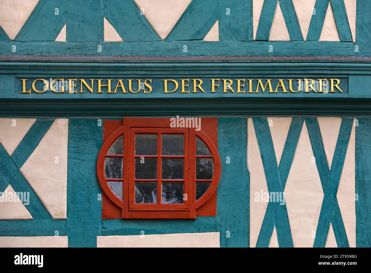 Detail über das Hildesheimer Freimaurerlogentor zum Lichttempel in der ehemaligen Domprovok, Deutschland, Niedersachsen, Hildesheim Stockfoto