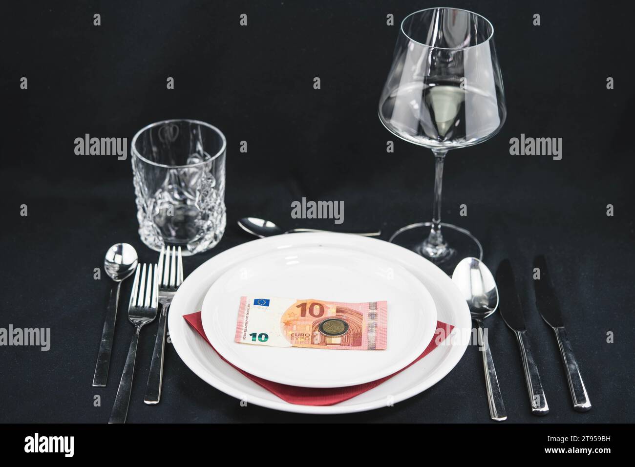 Mindestlohn, Mindestlohn in Deutschland, 2020, Stundenlohn 9,35 ? In der Gastronomie Stockfoto