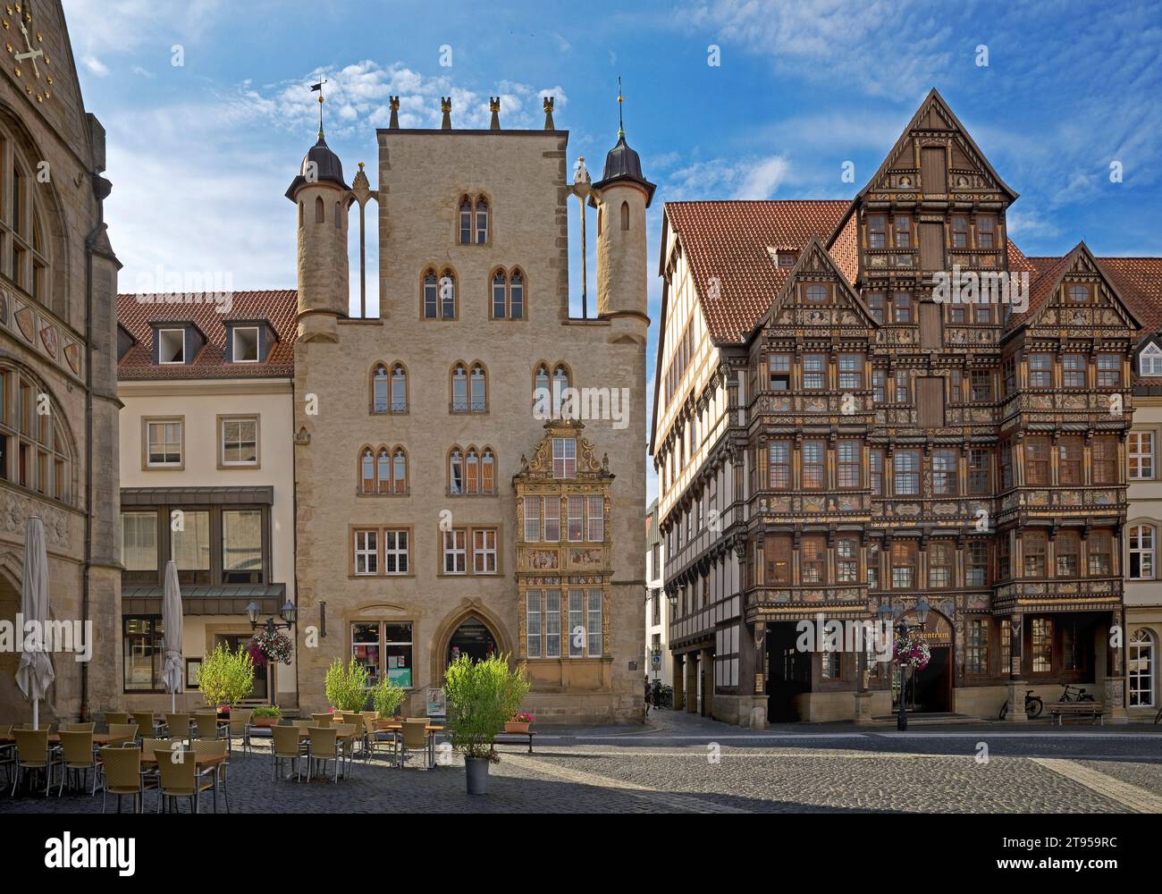 Historischer Marktplatz mit Tempelhaus und Wedekindhaus, Deutschland, Niedersachsen, Hildesheim Stockfoto