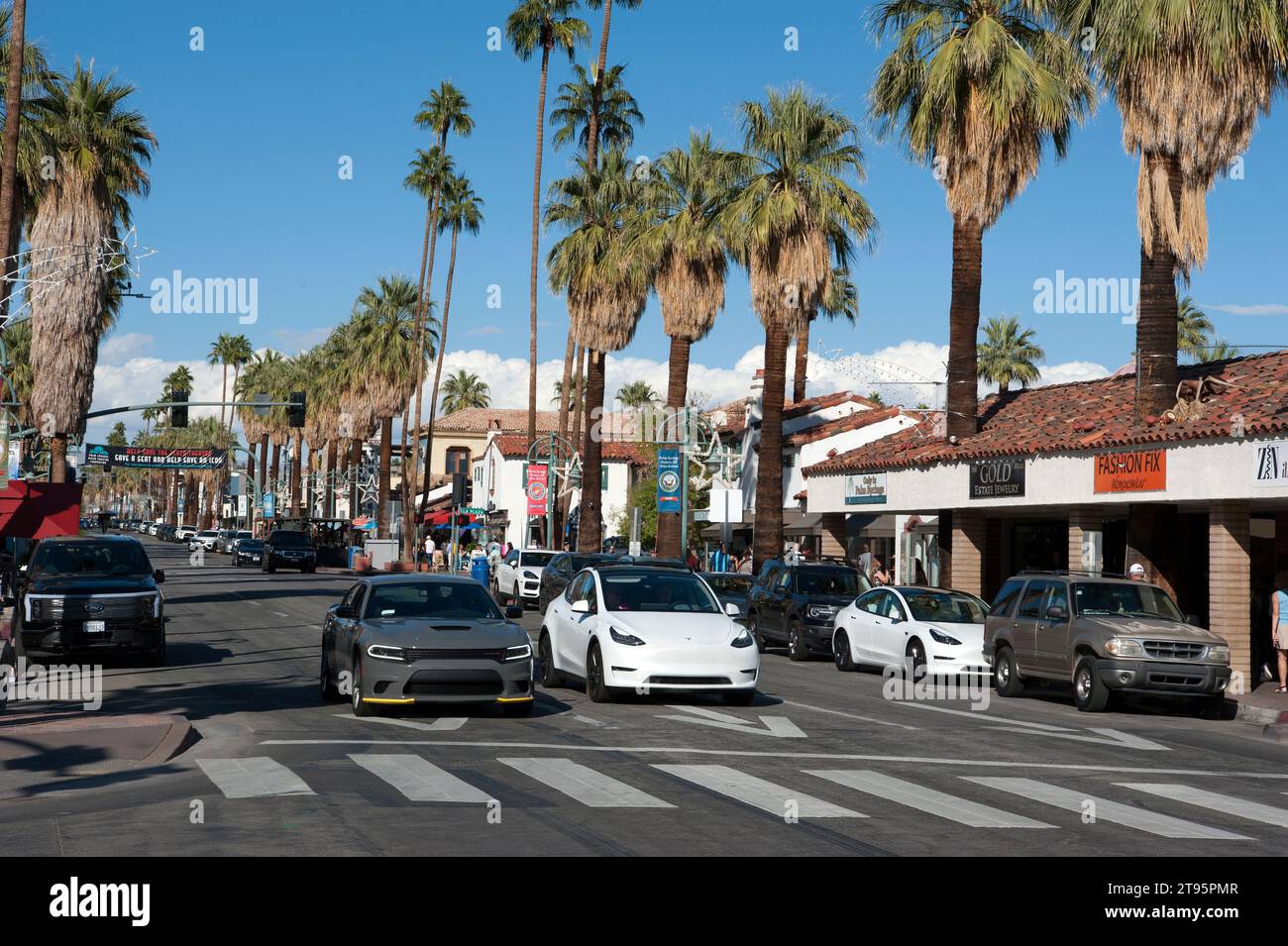 Die Hauptstraße in der Innenstadt von Palm Springs, Kalifornien Stockfoto