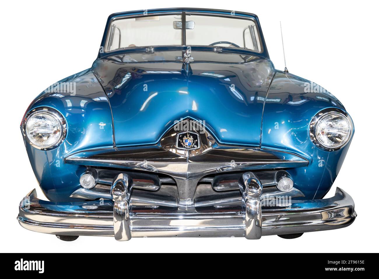 Escondido, CA - 10-30-2023: Packard, Caribbean 1954, 1953 als limitierter Luxus-Sportwagen mit europäischem Styling eingeführt Stockfoto