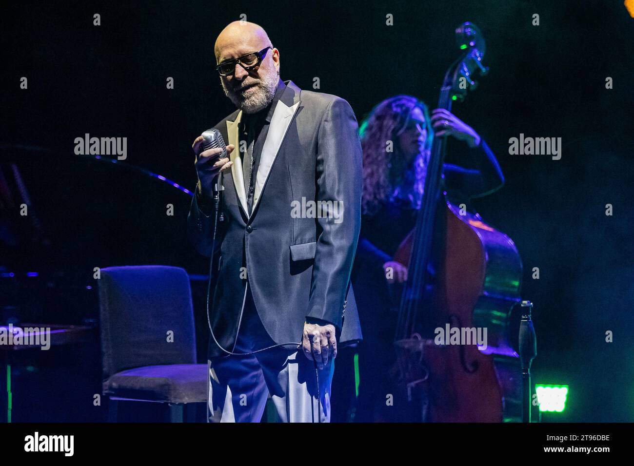 Italienisches Sängermusikkonzert - Mario Biondi - Live 2023 Mario Biondi Milan Teatro Lirico Giorgio Gaber Italien Copyright: XLucaxMicheli/TSCKx/xLiveMediax LPM 1137833 Credit: Imago/Alamy Live News Stockfoto