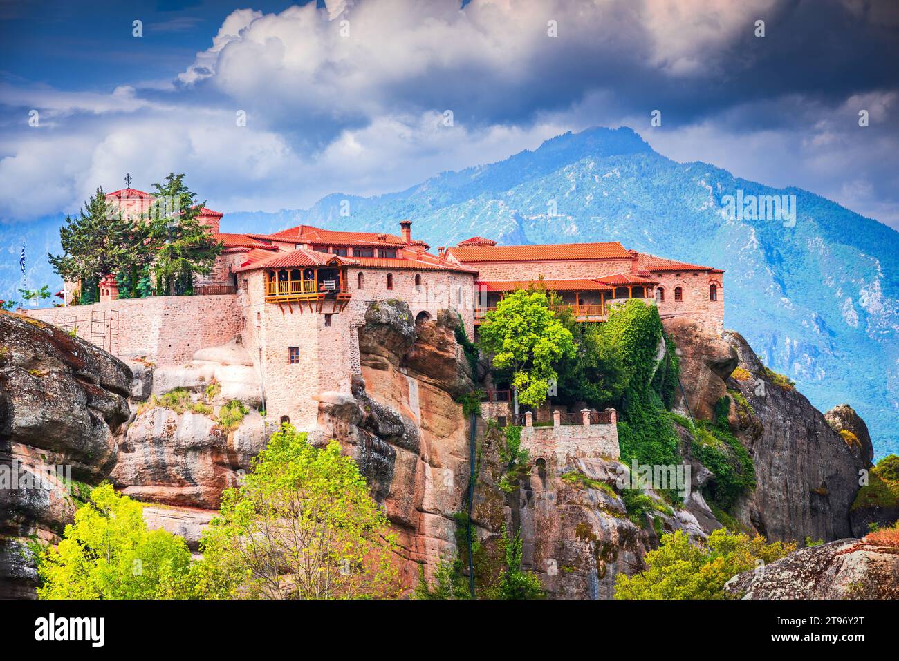 Meteora, Griechenland. Kloster Varlaam und berühmte Sandsteinformationen und griechisches Weltkulturerbe. Stockfoto