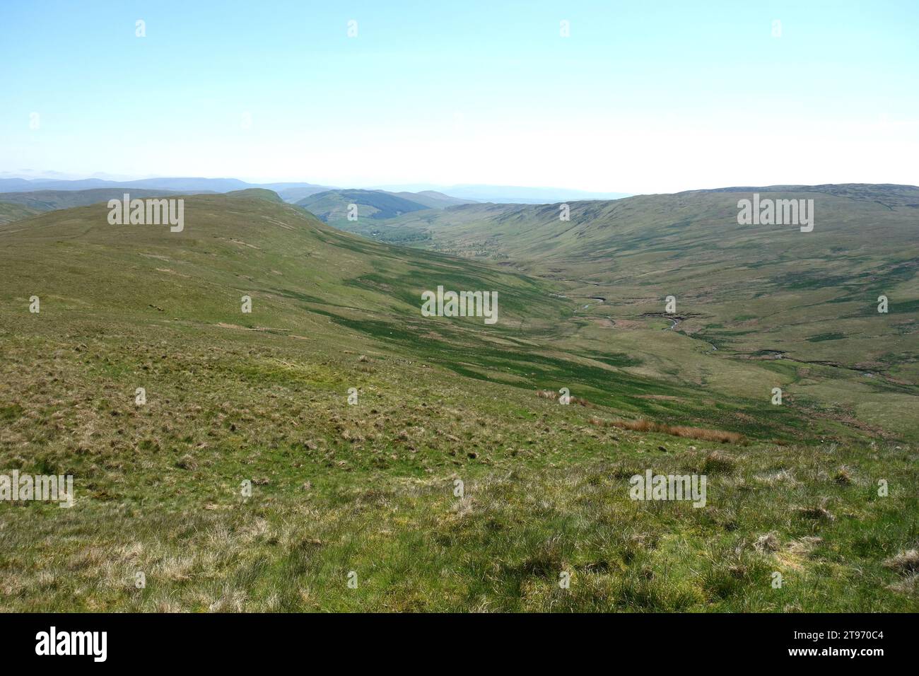 High House Bank und Upper Borrowdale Valley vom Summit of the Outlying Wainwright Robin Hood Crookdale, Lake District National Park, Cumbria. Stockfoto