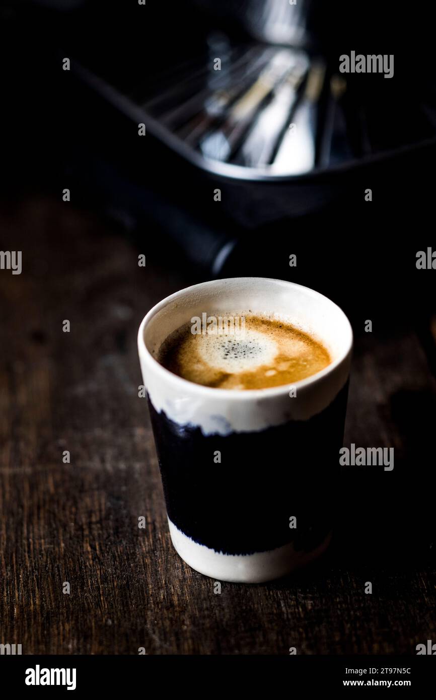 Tasse frisch gebrühten Espresso Stockfoto