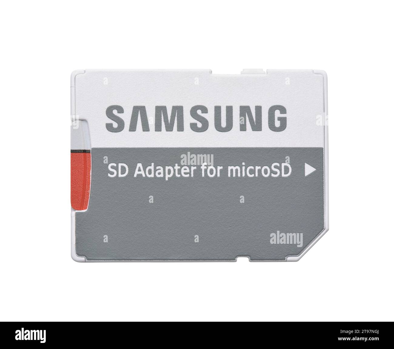 Samara, Russland - Februar 2022. Vorderansicht des Samsung SD-Adapters für microSD-Karte isoliert auf weiß Stockfoto