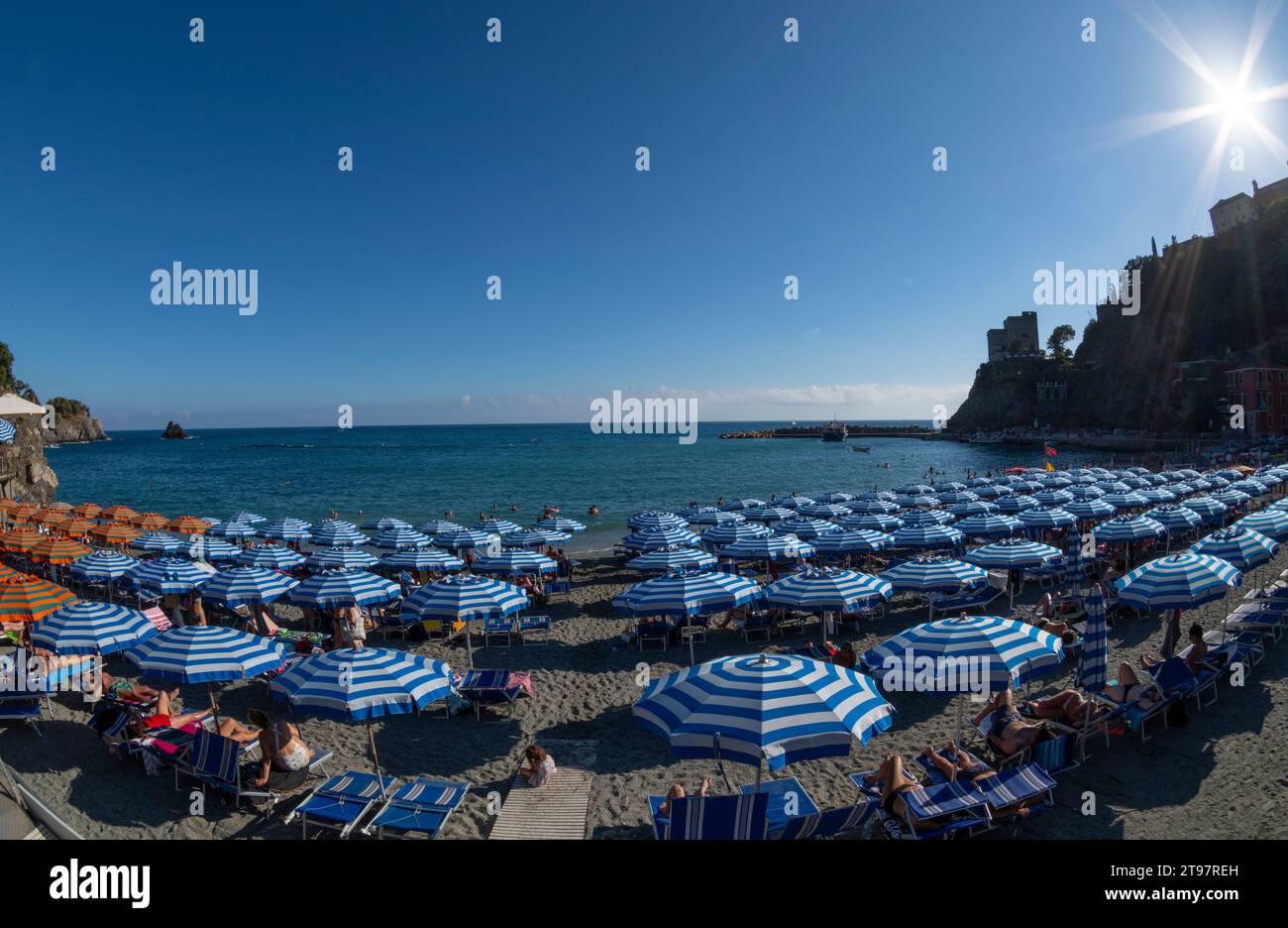 August Strandleben in Monterossa, Cinqueterra, Italien Stockfoto