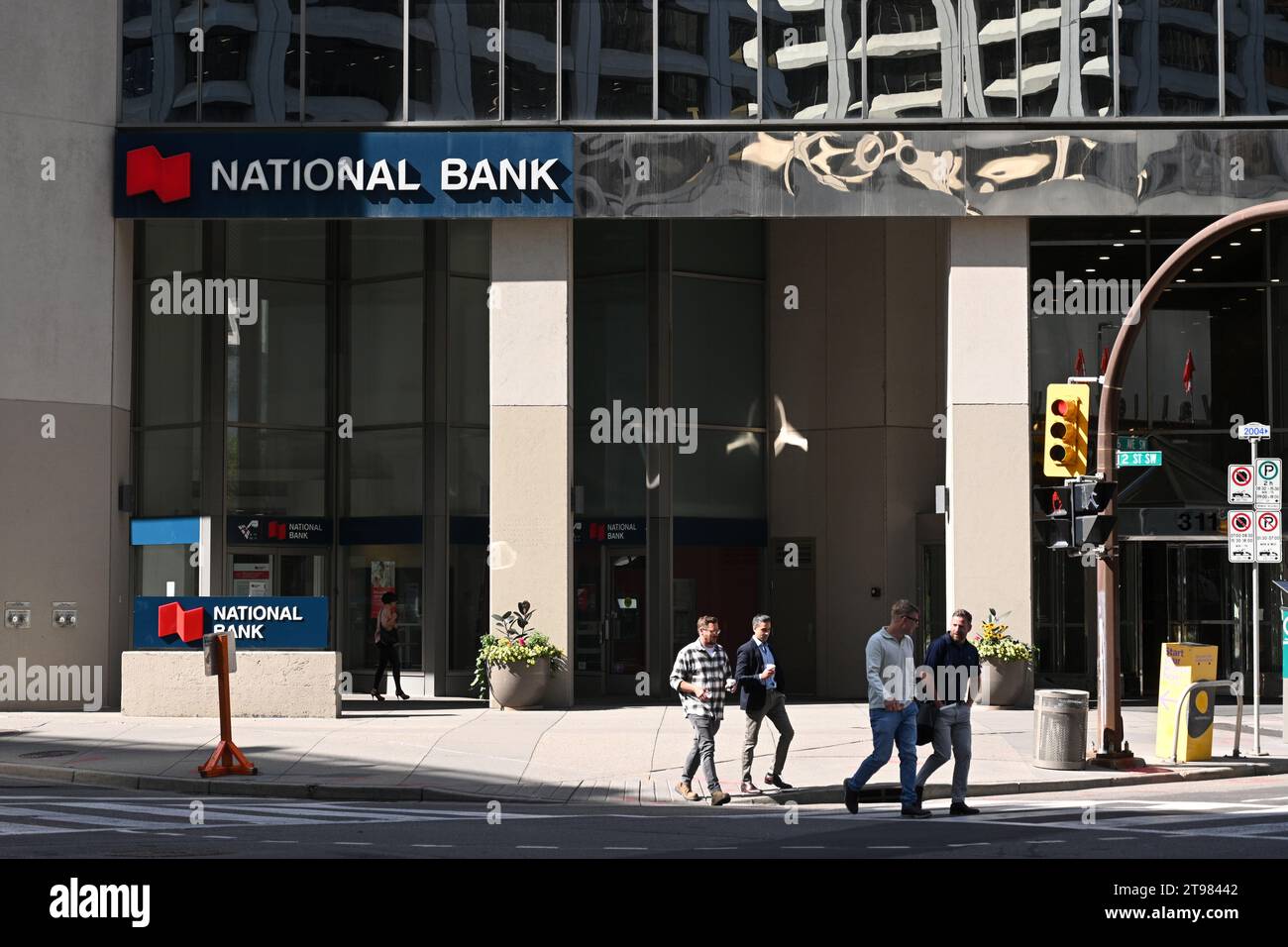Calgary, AL, Kanada - 10. August 2023: Nationalbank in 6 AVE SW, Calgary. Stockfoto