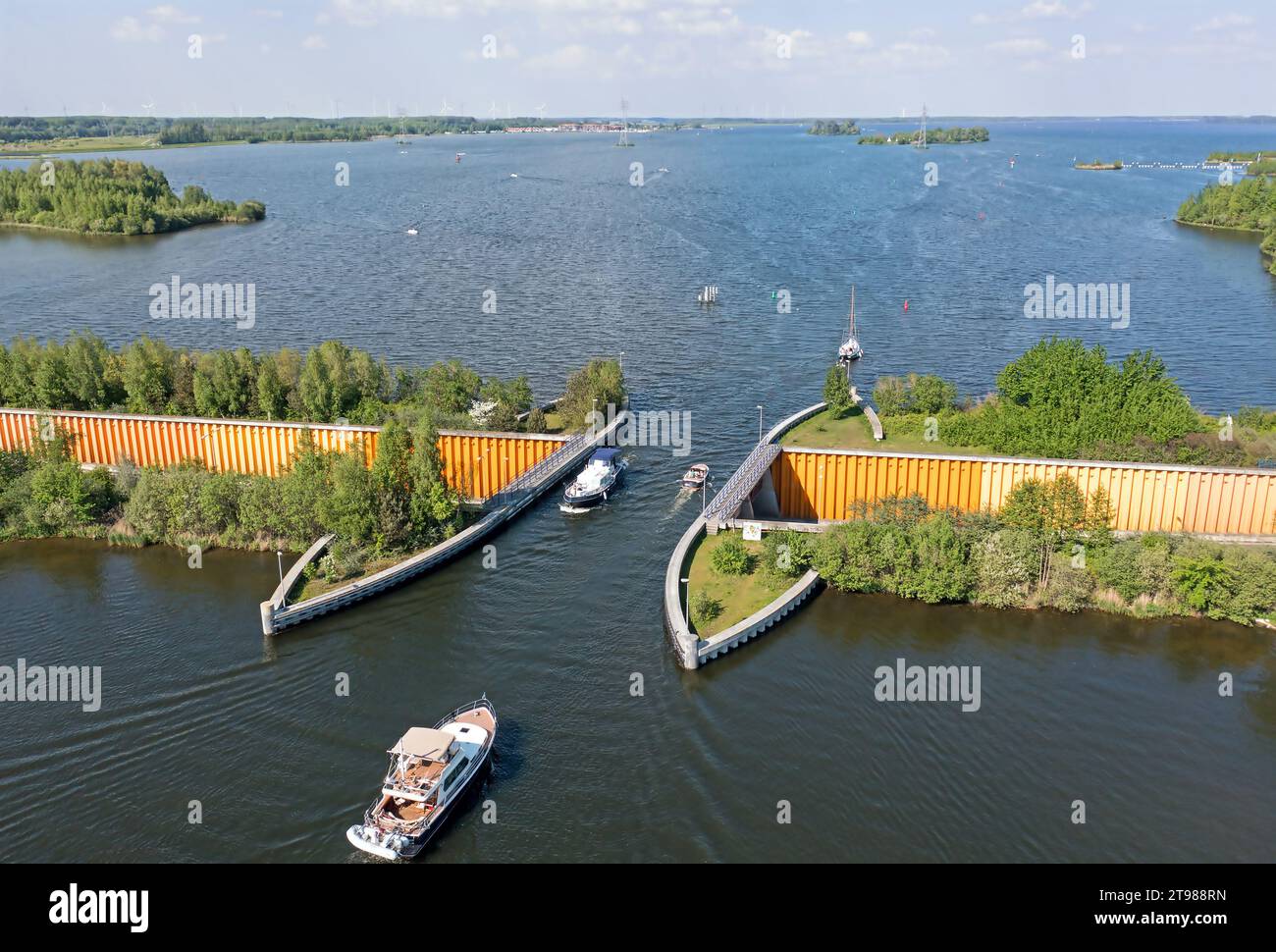 Luftaufnahme vom Aquadukt in Harderwijk am Veluwemeer in den Niederlanden Stockfoto