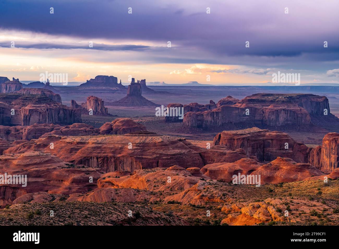 Monument Valley, von Hunts Mesa aus gesehen Stockfoto