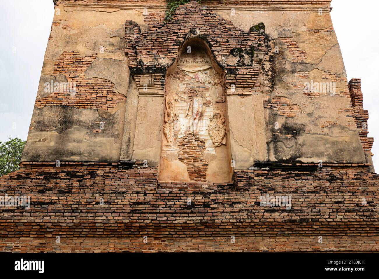 Sukhothai Historical Park, Wat Traphang Thong lang, Reliefreste, buddha-Statue von Wihan, Sukhothai, Thailand, Südostasien, Asien Stockfoto