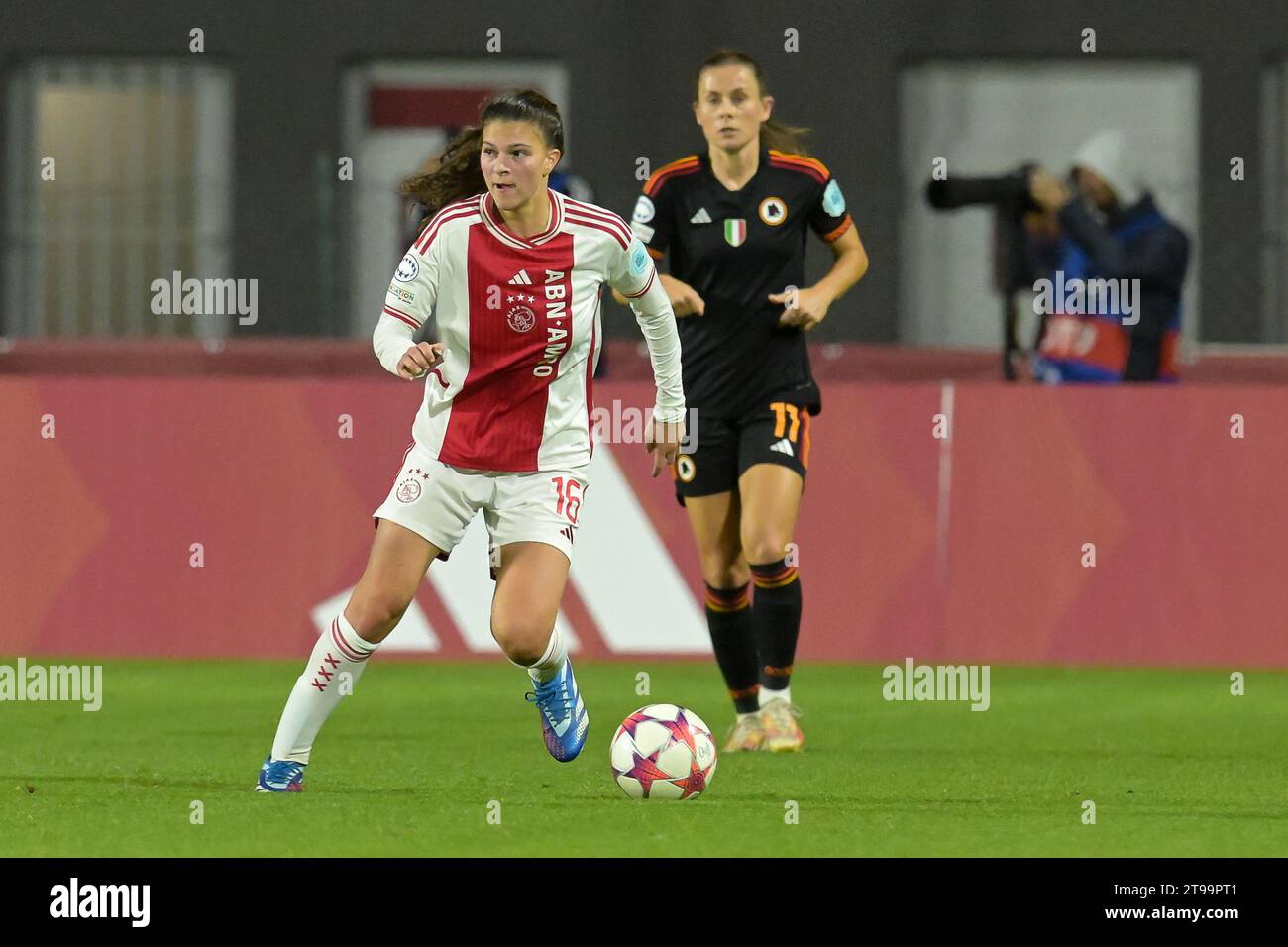 Rom, Italien, 23. November 2023 Danique Noordam von Ajax bei den Roma vs Ajax UEFA Champions League Football Match Credit:Roberto Ramaccia/Alamy Live News Stockfoto