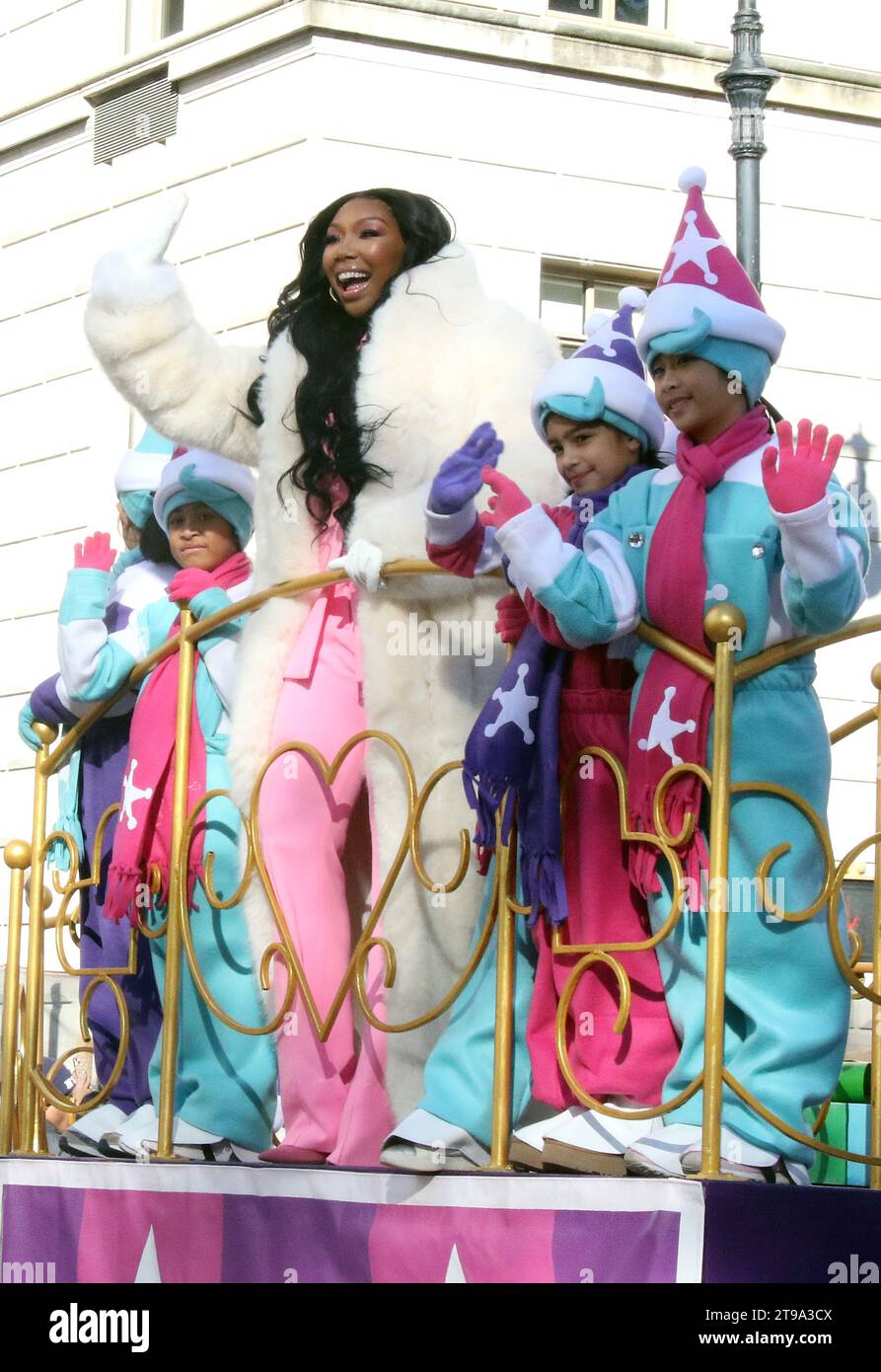 New York, NY, USA. November 2023. Brandy 2023 bei der Macy's Thanksgiving Day Parade am 23. November 2023 in New York City. Quelle: Rw/Media Punch/Alamy Live News Stockfoto