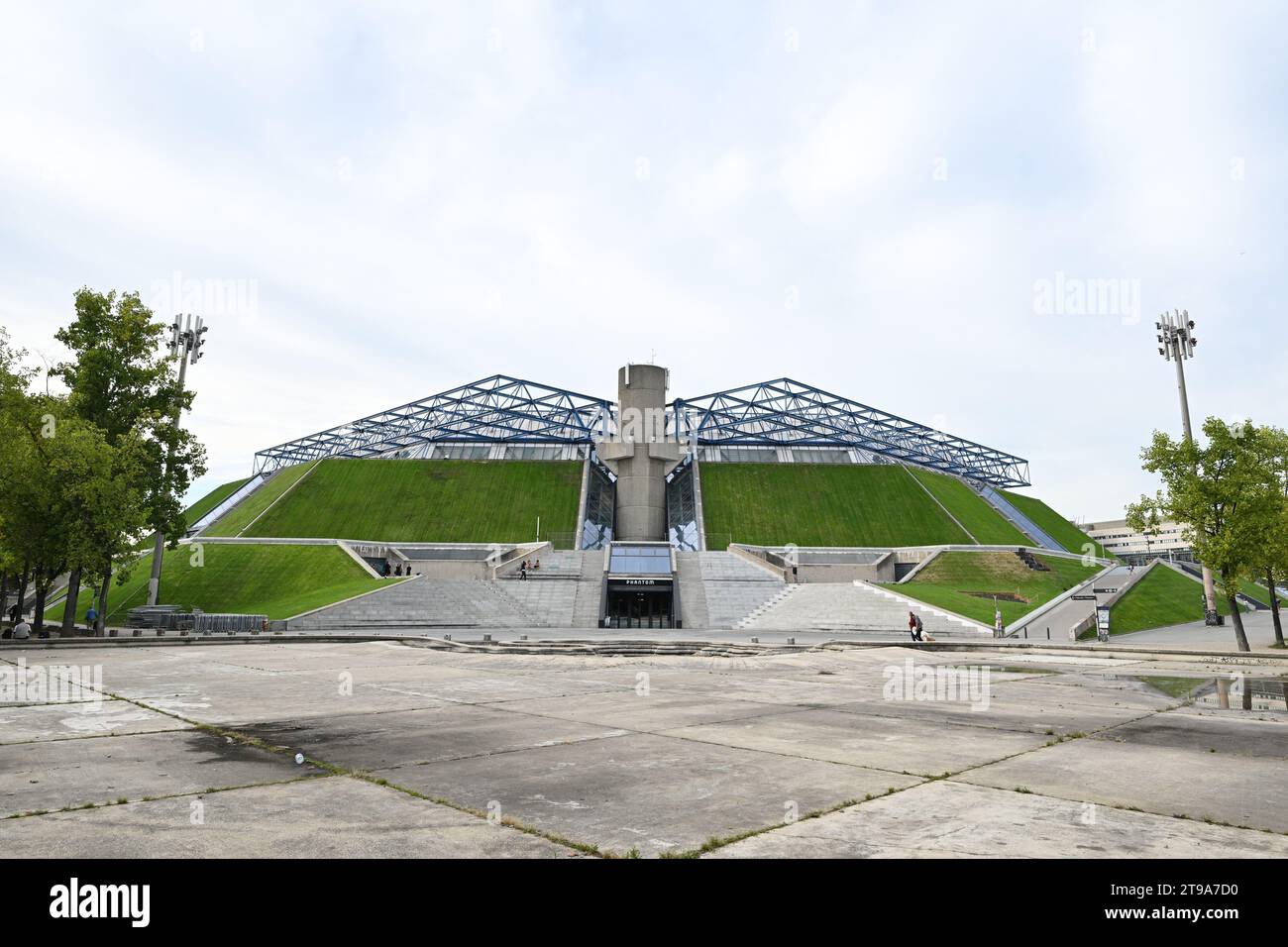 Ein allgemeiner Blick auf die Bercy Arena (Accor Arena) in Paris, Frankreich am 26. September 2023. In der Bercy Arena finden die Turn- und Basketballveranstaltungen bei den Olympischen Sommerspielen 2024 statt. Quelle: MATSUO.K/AFLO SPORT/Alamy Live News Stockfoto