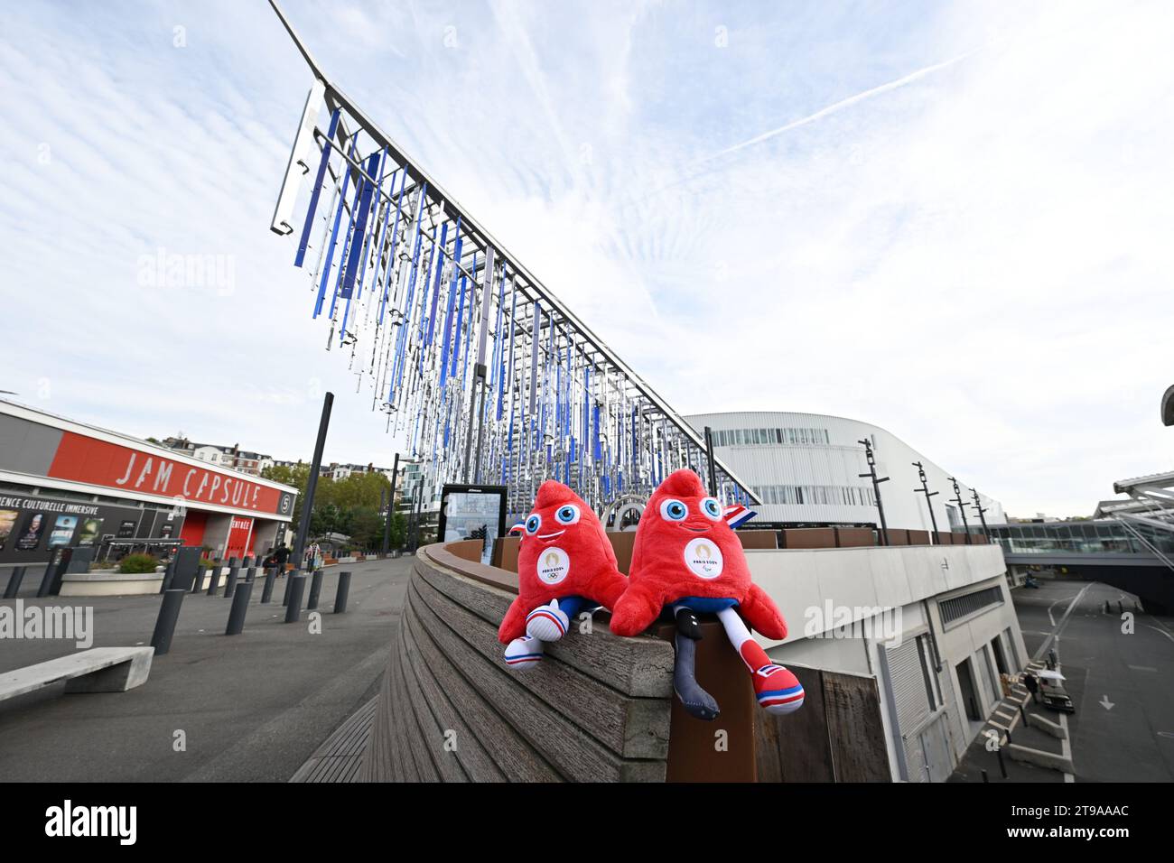 Eine allgemeine Ansicht der Pariser Expo Porte de Versailles in Paris, Frankreich am 26. September 2023. Die Paris Expo Porte de Versailles wird bei den Olympischen Sommerspielen 2024 die Veranstaltungen Volleyball, Tischtennis, Handball und Gewichtheben ausrichten. Quelle: MATSUO.K/AFLO SPORT/Alamy Live News Stockfoto