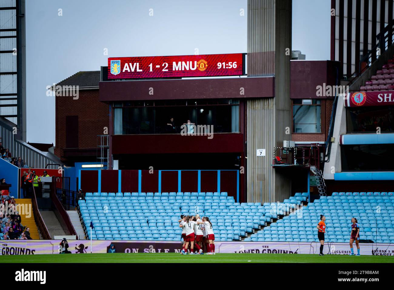 Rachel Willliams von Manchester United erzielt 90 + 2 Minuten beim Spiel der Barclays Women's Super League zwischen Aston Villa und Manchester United. Stockfoto