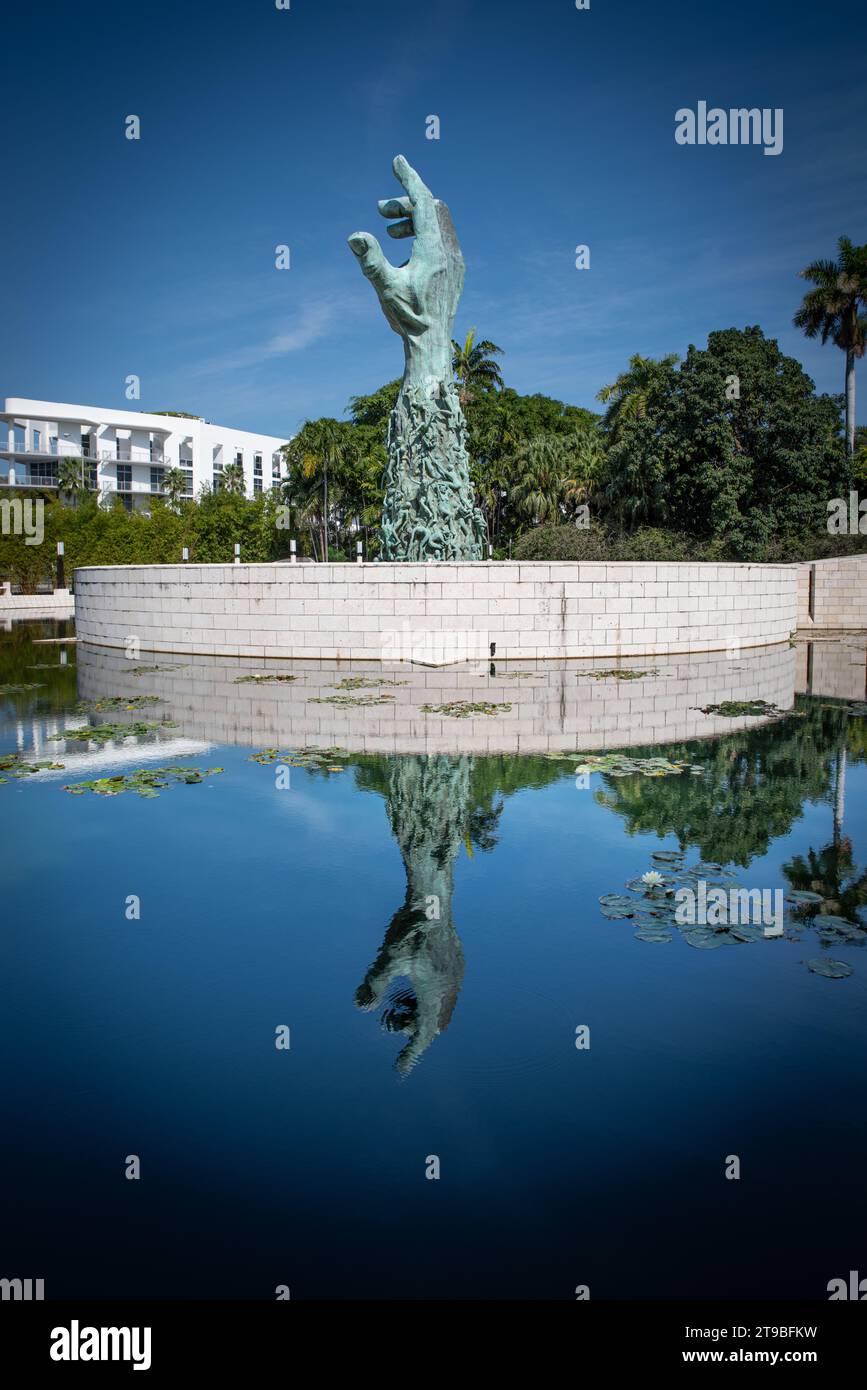 Miami Beach, FL – 23. November 2023; Holocaust Memorial der Greater Miami Jewish Federation, eröffnet im Februar 1990, entworfen von Kenneth Treister Stockfoto