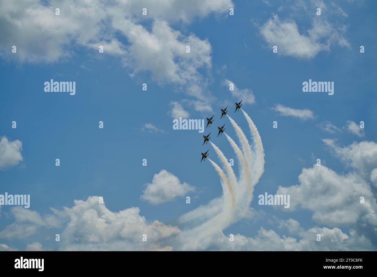 Augusta, GA, USA: 13. Mai 2023: Eine spektakuläre Luftakrobatik-Demonstration der US Air Force Stockfoto