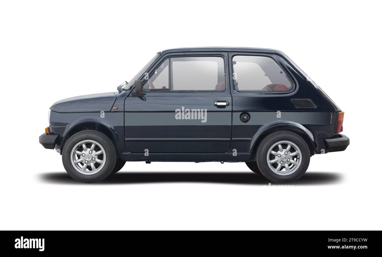 Fiat 127 Oldtimer, Seitenansicht isoliert auf weißem Hintergrund Stockfoto