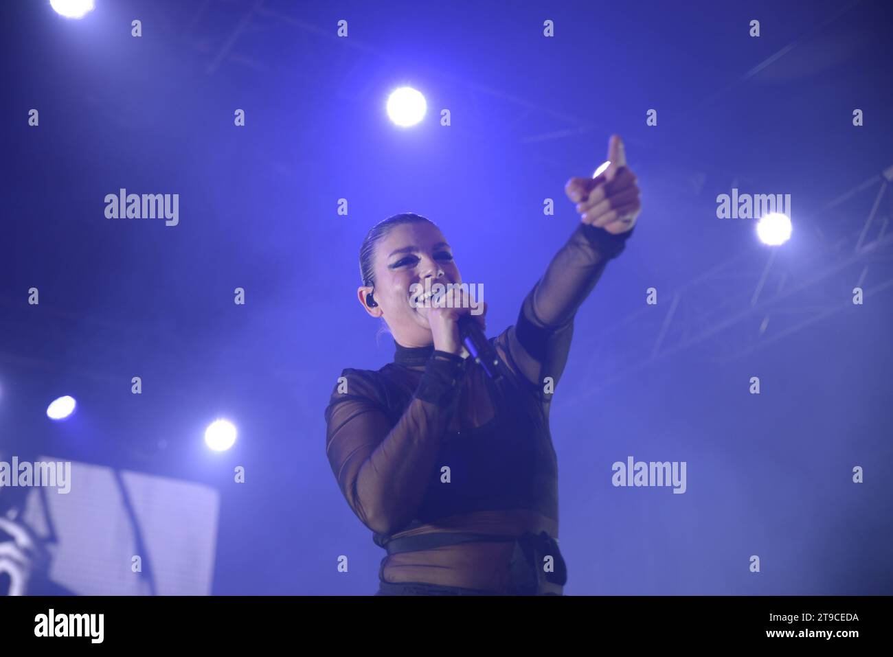 Padua, Italien. 23. November 2023: Emma Marrone tritt live in Hall in Padua auf, Italien, für ihr Souvenir im da Club Stockfoto