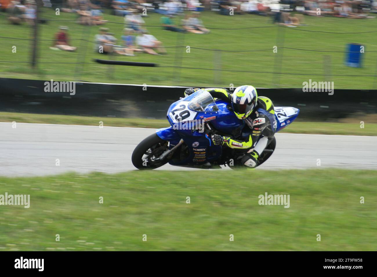 Straßenrennen auf dem Mid-Ohio Sports Car Course während der AMA Vintage Motorcycle Days 2023. Stockfoto