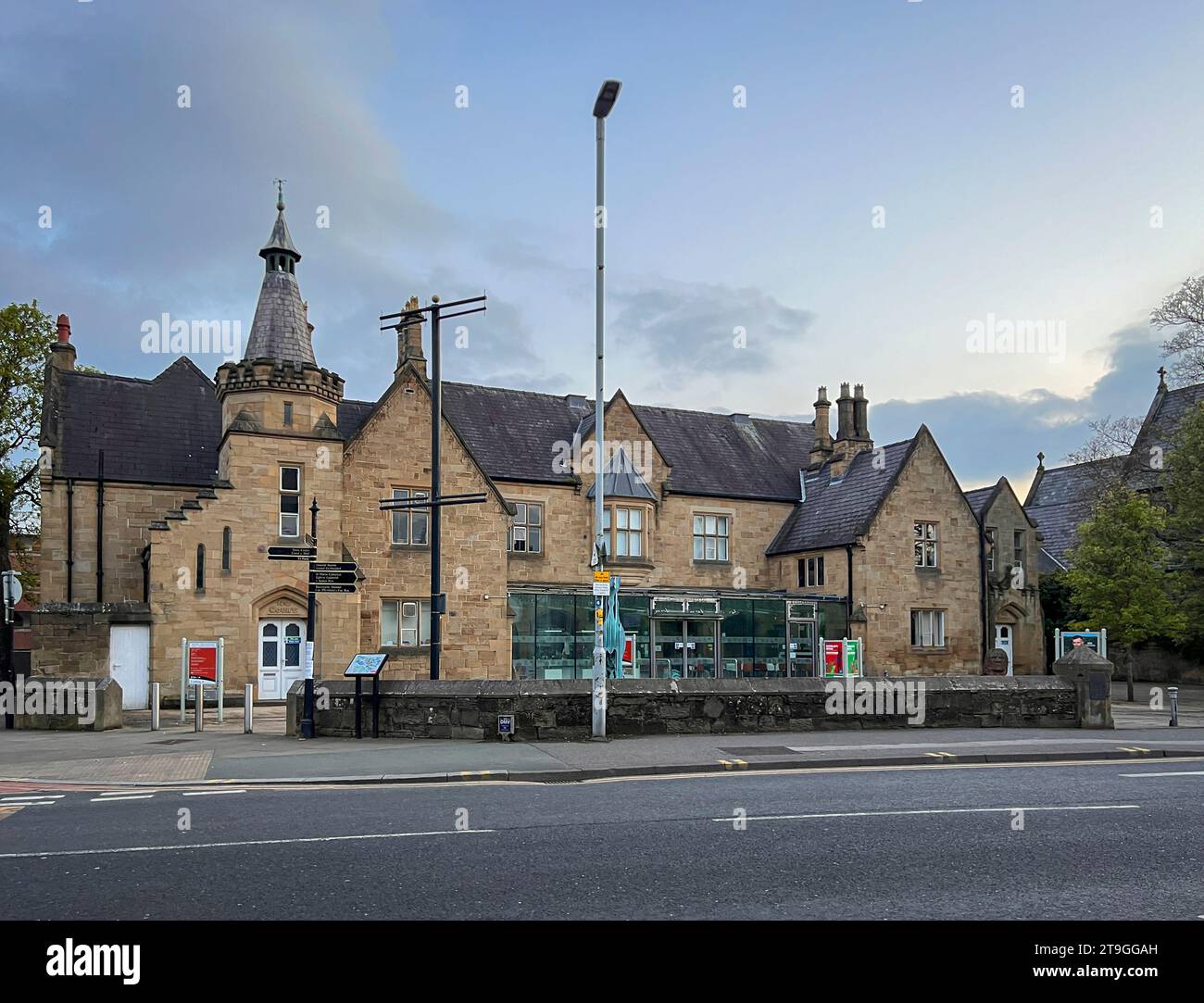 Wrexham County Borough Museum & Archives, ehemaliges Gerichtsgebäude in Wrexham, North Wales, Großbritannien Stockfoto