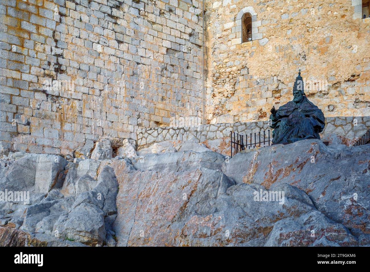 Skulptur von Pedro Martinez de Luna, genannt Papa Luna und bekannt als Papst Benedikt XIII. In Peñiscola, Castellon, Spanien, Europa Stockfoto