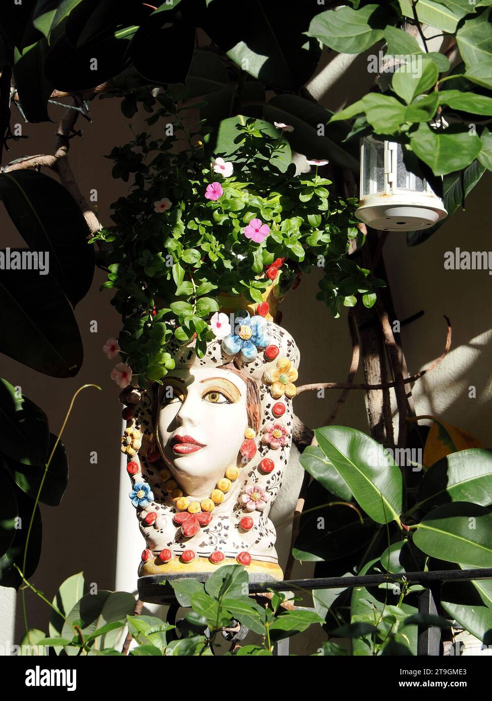 Traditioneller Keramikkopf, Taormina, Sizilien, Sizilien, Italien, Europa Stockfoto