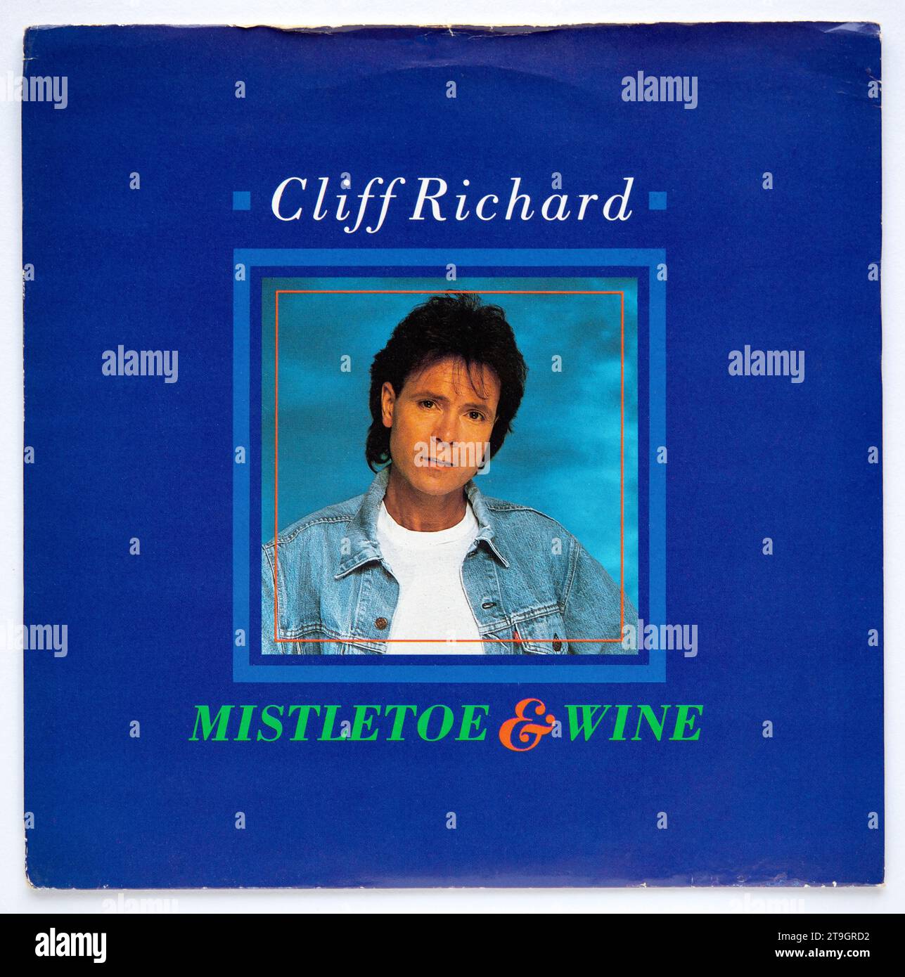 Bildercover der 7-Zoll-Vinyl-Version der britischen 1988-Nummer-eins-Hit-Single Mistletoe & Wine von Cliff Richard Stockfoto