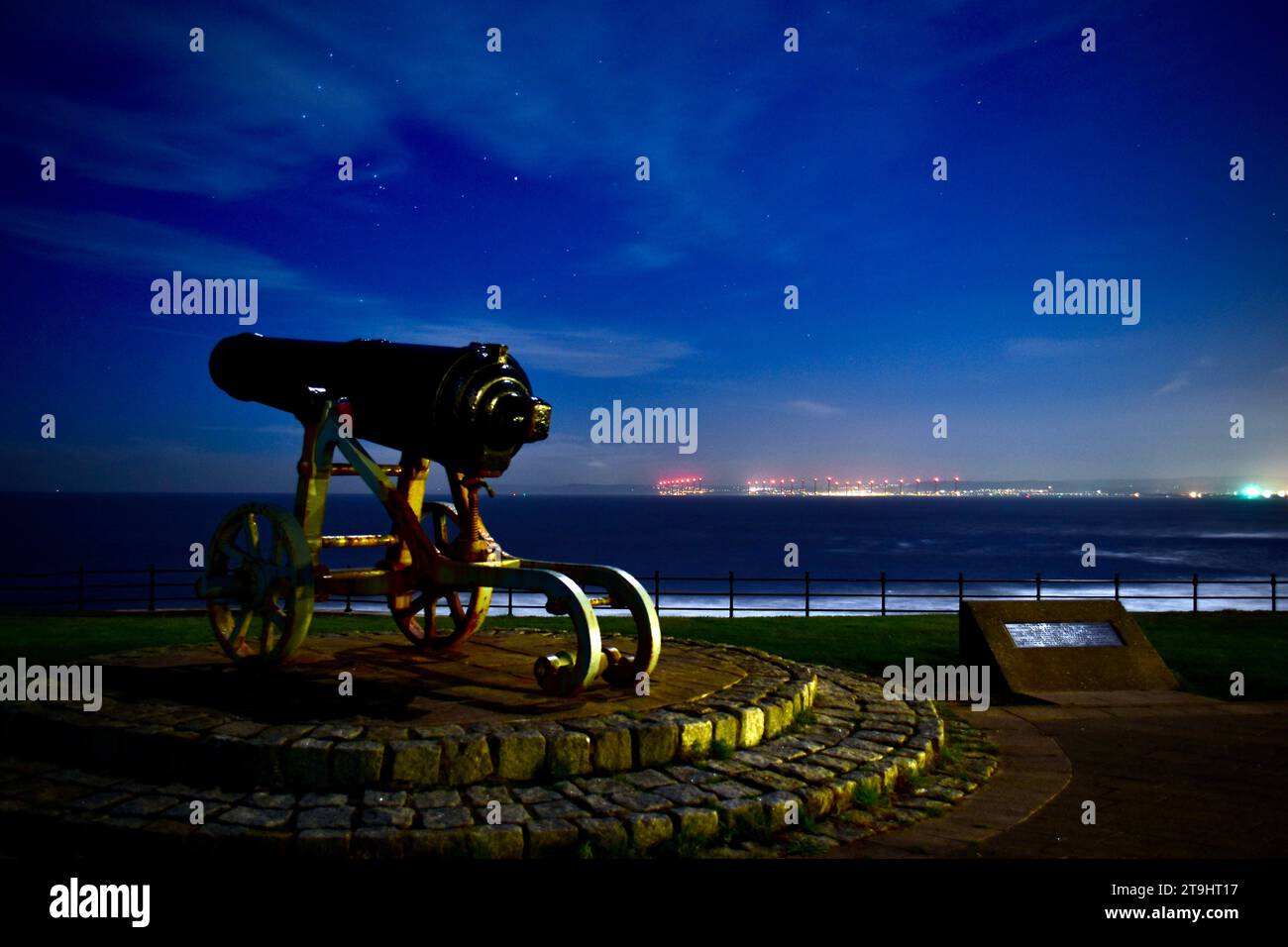 Hartlepool, Großbritannien. November 2023. Der klare Sternenhimmel führte heute Abend zu einer atemberaubenden Aussicht auf das Headland, Hartlepool an der Nordostküste. Quelle: Teesside Snapper/Alamy Live News. Stockfoto