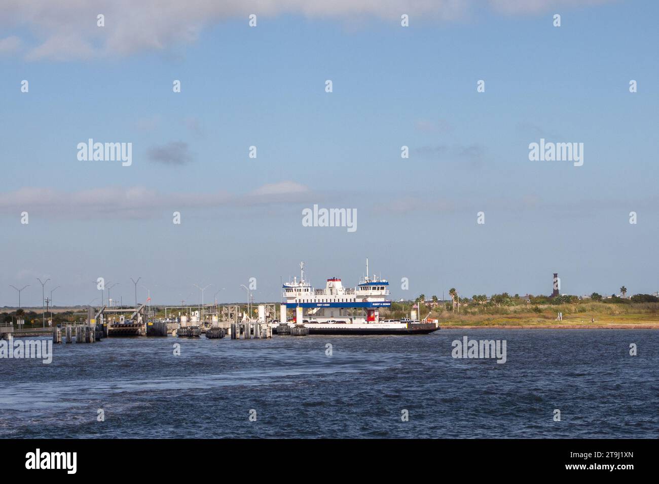 Bolivar, USA - 28. Oktober 2023: Fähre vom Hafen Bolivar nach Galveston. Die Fähre ist kostenlos und fährt alle 20 Minuten. Stockfoto
