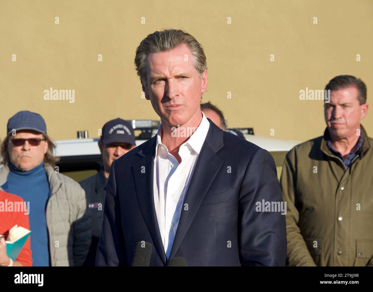 Half Moon Bay, KALIFORNIEN - 24. Januar 2023: Gouverneur von Kalifornien Gavin Newsom, der auf einer Pressekonferenz nach Massenerschießungen sprach. Stockfoto