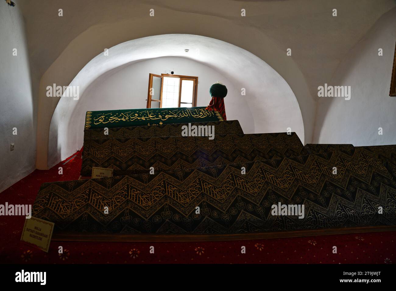 Edebali, der spirituelle Gründer des Osmanischen Reiches, ist im Seyh Edebali-Grab in Bilecik, Türkei, begraben. Stockfoto
