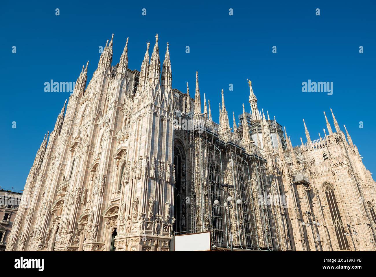 Katholische Kathedrale in Mailand früh am Morgen Stockfoto