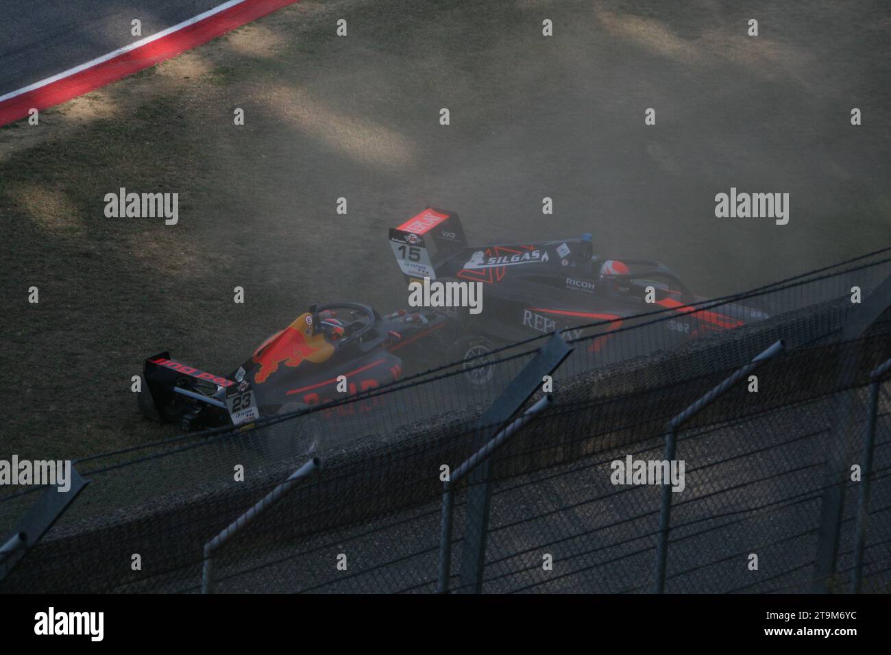 Foto auf der Mugello-Rennstrecke während eines Rennens der Formel-4-Meisterschaft Stockfoto