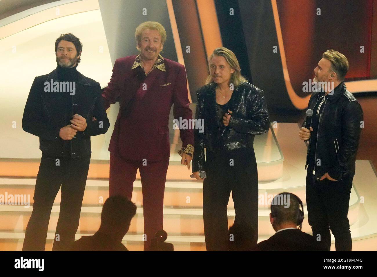 Thomas Gottschalk mit Howard Donald, Mark Owen und Gary Barlow von der