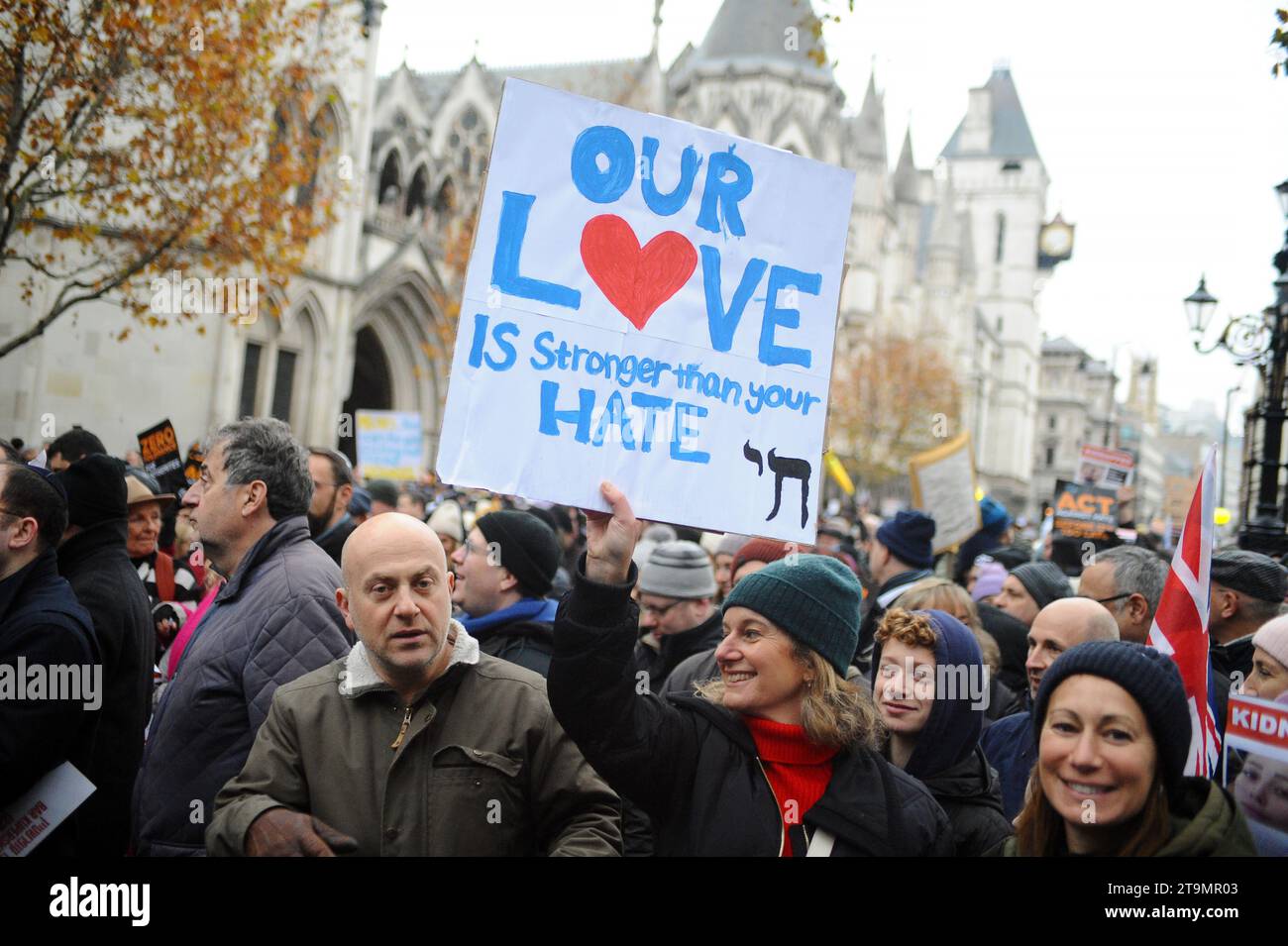 London, UK, 26 Nov 2023 Kampagne gegen Antisemitismus märz. Mehr als 100.000 märz durch London in der größten Proteste gegen Antisemitismus seit 1936. Quelle: JOHNNY ARMSTEAD/Alamy Live News Stockfoto