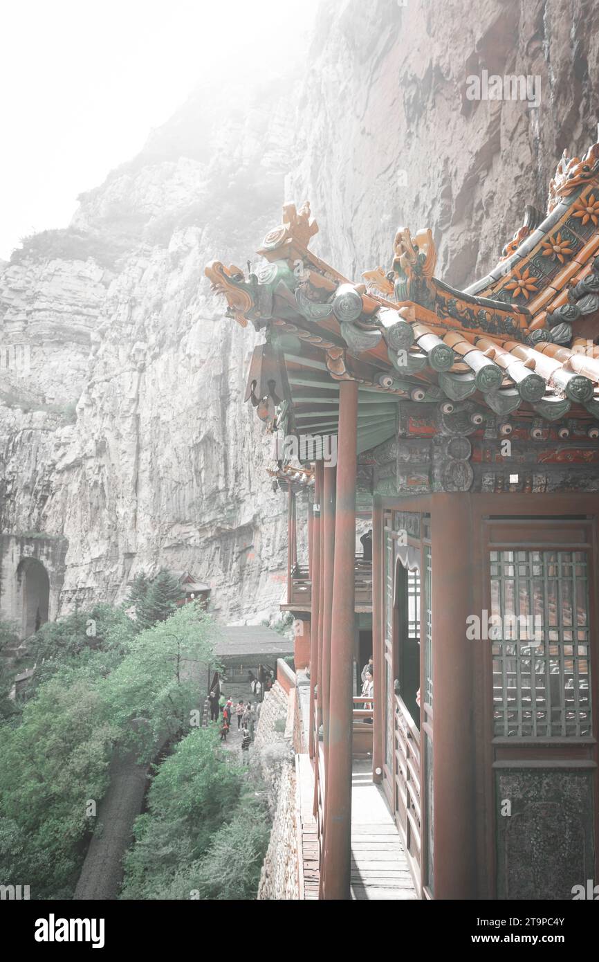 Das Detail des Daches des nördlichen Mt. Hengshan hängender Tempel in Datong in der Provinz Shanxi. Berühmte klassische chinesische Architektur Stockfoto Das Detail des Daches des nördlichen Mt. Hengshan hängender Tempel in Datong in der Provinz Shanxi. Berühmte klassische chinesische Architektur Stockfoto