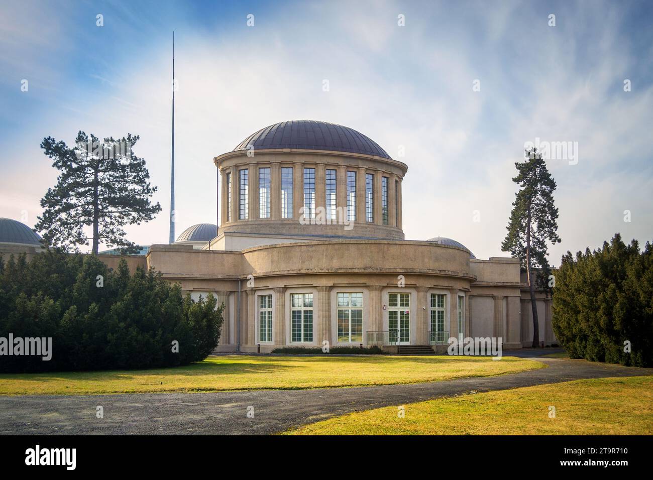 Der vier-Kuppelpavillon, ein Ausstellungsgebäude aus dem Jahr 1913, Breslau - Polen Stockfoto