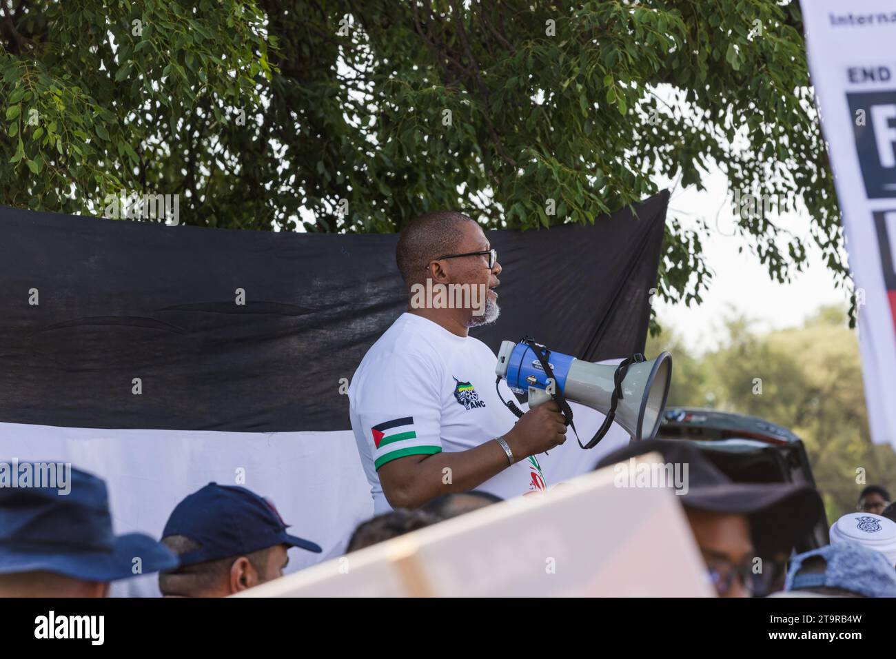 Gaborone , Botswana 24.11.2023, Zwelivelile Mandela auf dem marsch für palästinensische Leben, Protest in Gaborone Stockfoto