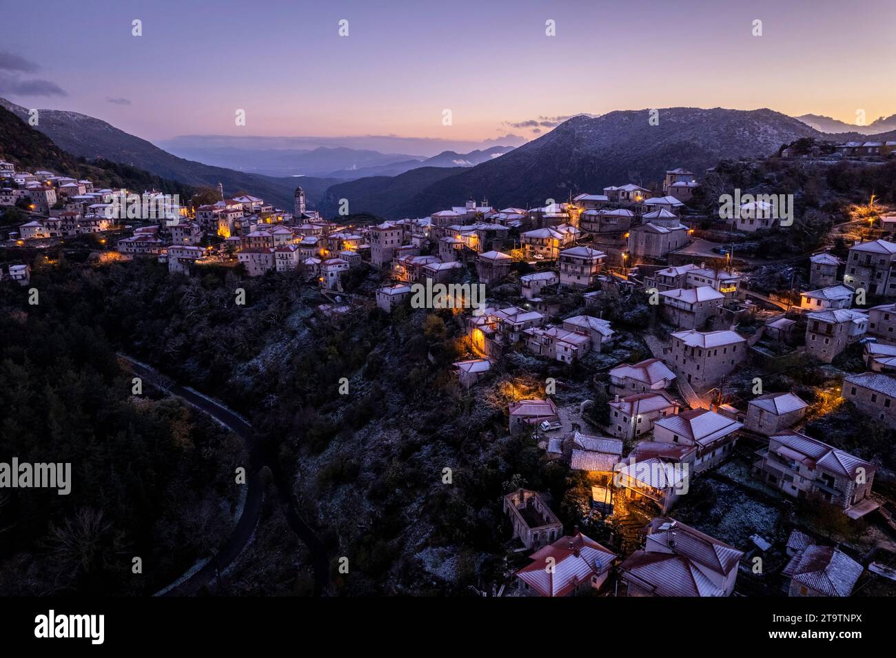 Dimitsana Dorf, Arcadia, Griechenland bei Sonnenuntergang Stockfoto