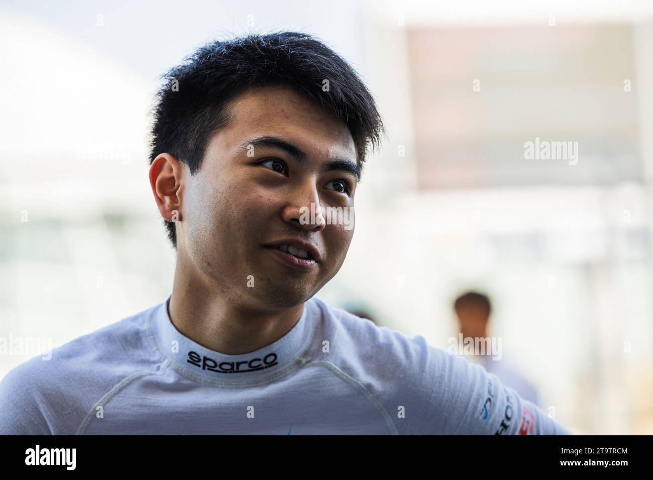 Yas Marina Circuit, Abu Dhabi, Vereinigte Arabische Emirate, 26.November 2023; Ayumu Iwasa von Redbull Racing Junior Academy Fahrer während des Formel 1 Abu Dhabi Grand Prix (Foto: Jay HIRANO/ATP Images) (HIRANO Jay/ATP/SPP) Credit: SPP Sport Press Photo. /Alamy Live News Stockfoto