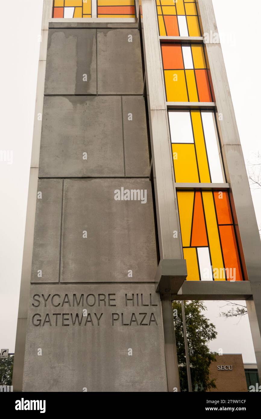 Sycamore Hill Gateway Plaza Skulptur für Afroamerikaner, die in den späten 1960er Jahren in Greenville, North Carolina, für die Stadterneuerung vertrieben wurden Stockfoto