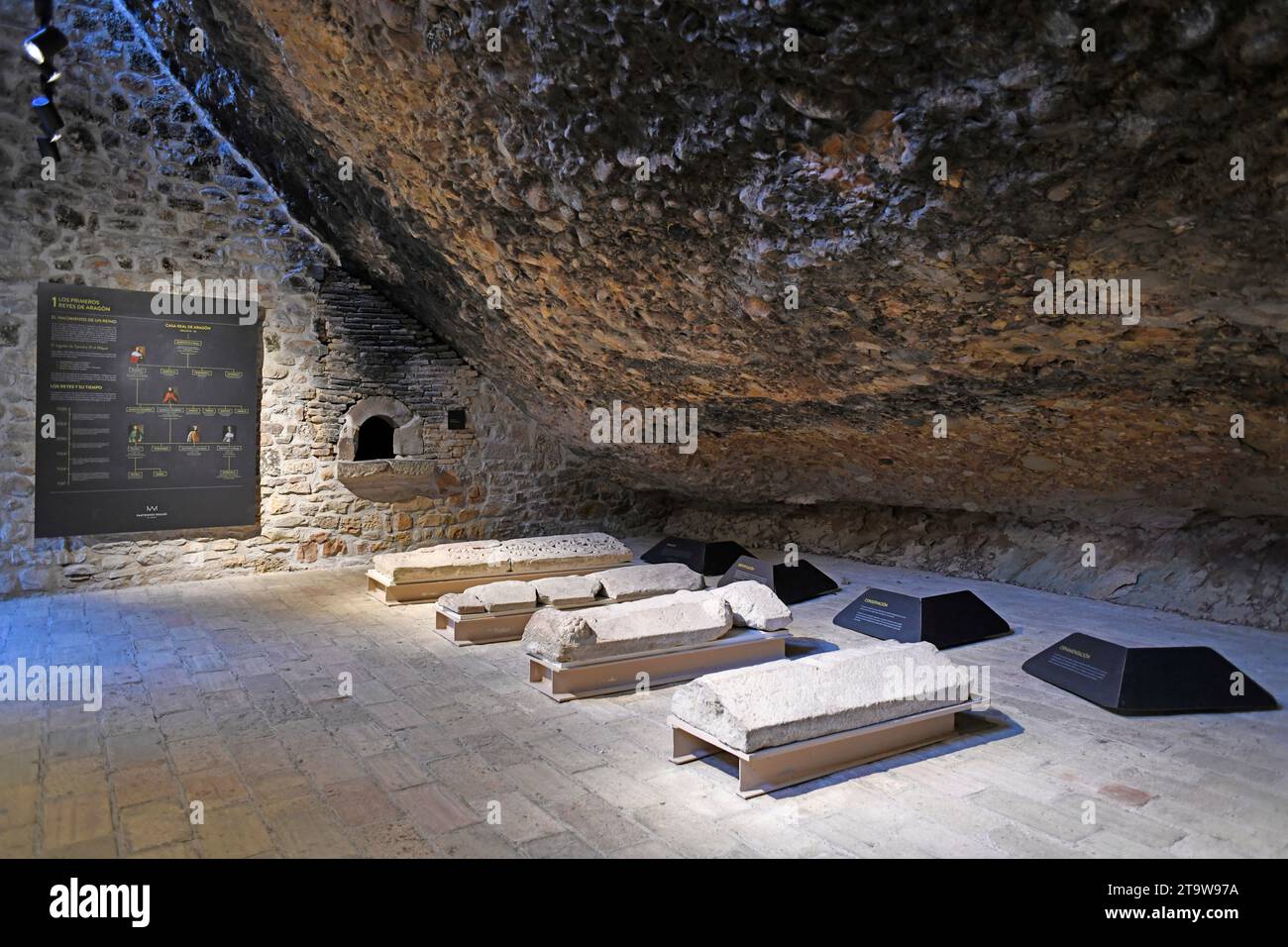 Real Monasterio de San Juan de la Peña (romanisch, 10.-12. Jahrhundert). Pantheon der Nobles. Botaya, Jaca, Huesca, Aragon, Spanien. Stockfoto