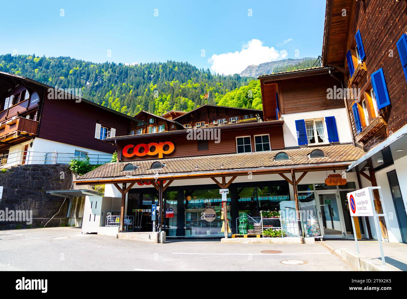 Ein Coop-Supermarkt in Lauterbrunnen, Schweiz Stockfoto