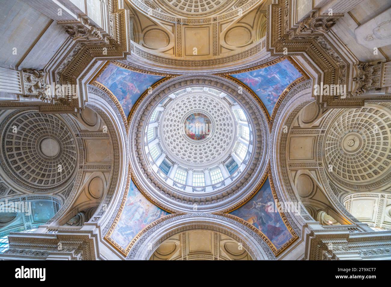 Dekorative und bemalte Decke des Pantheon in Paris, Frankreich Stockfoto