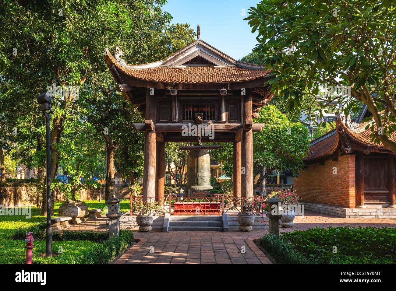 Glocke des Literaturtempels in Hanoi, Vietnam Stockfoto