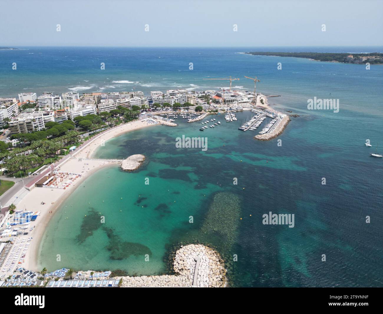 Bijou Plage Cannes Frankreich Drohne aus der Luft Stockfoto