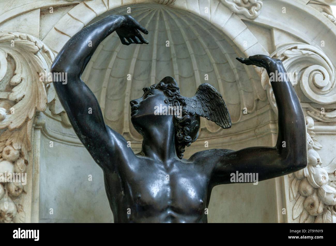 Loggia della Signoria oder dei Lanzi, Detail der Bronzestatue des Quecksilbers. Oper von Benvenuto Cellini. Florenz, Toskana, Italien, Europa Stockfoto